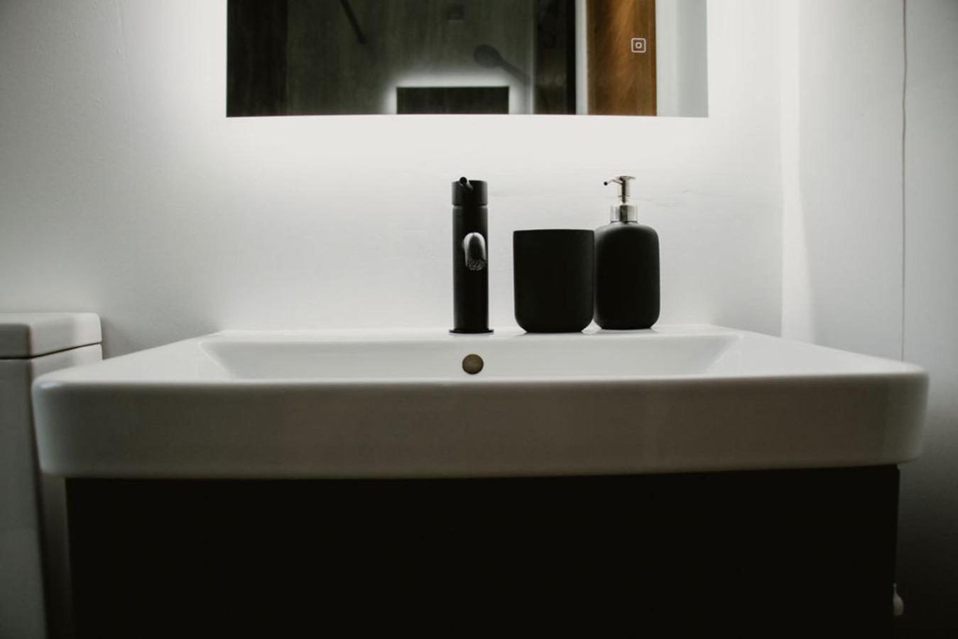 Luxury 2 Bedroom Glamping Pod With Hot Tub At Aganmore Farm Glamping - Pod 2 Ballycastle Esterno foto